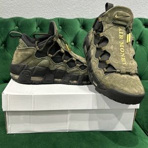 Men 9.5 Nike Air Money sneaker. Olive green, black and gold. Unique Nike shoe.